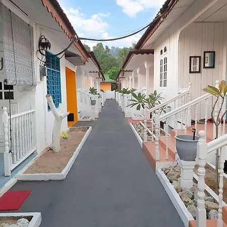 Готель Vagary Pangkor Pekan Pangkor Екстер'єр фото